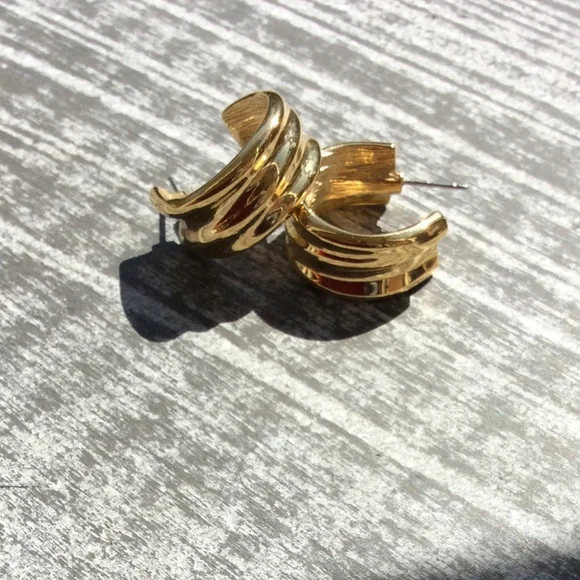 Givenchy Half Loop Earrings - Picture 2 of 8